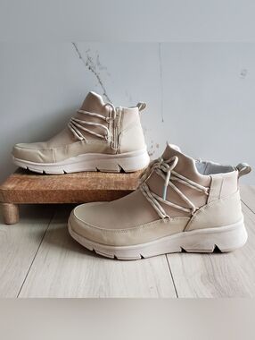 Ryka Beige Tan High-Top Casual Sneakers